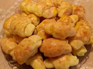 Bollos caseros con dos quesos