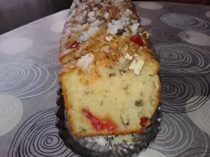 Кекс из теста для куличей с грецкими орехами и рахат-лукумом