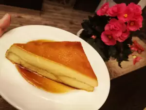 Magnífico flan con bizcochos de soletilla