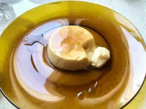 Delicioso flan de huevo al vapor