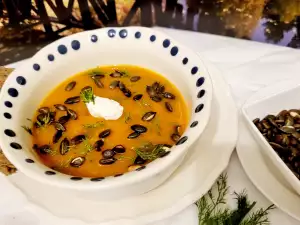 Butterkürbis Cremesuppe mit Süßkartoffel