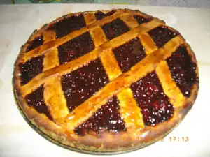 Crostata con mermelada de fresa