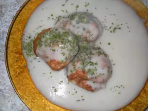 Gehaktballen met witte saus uit de oven