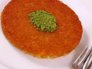 Kanafeh Following Original Recipe