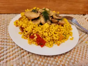 Пиле с гъби и кускус