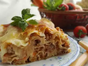 Schnelle Lasagne Bolognese mit fertigen Lasagneblätter