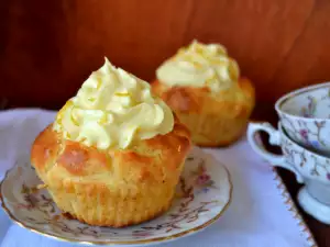 Zitronen Cupcakes mit Creme