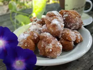 Легкие и быстрые пончики на кислом молоке