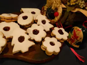 Linzer kerstkoekjes met frambozenjam