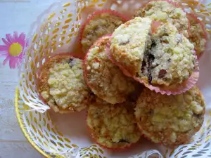 Muffins de ciruelas con costra crujiente