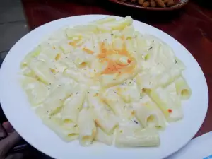 Penne mit Vierkäsesoße