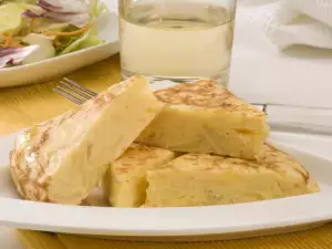 Макарони с яйца и мляко на фурна