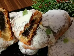 Mini Stollen with Cottage Cheese and Poppy Seeds