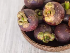 mangosteen fruit