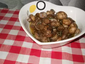 Marinated Mushrooms with Rosemary