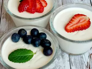 Panna cotta de primăvară cu mascarpone