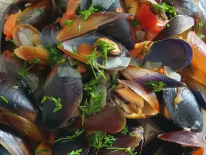 Stewed Mussels in Butter