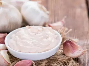 Mayonnaise mit Knoblauch