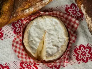 Neufchâtel Cheese - How to Serve it