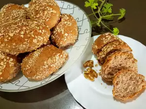 Panecillos integrales con nueces y avena