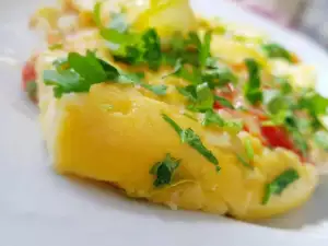 Omlet sa tikvicama i paradajzom