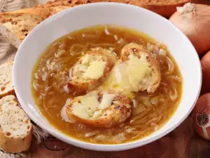 Sopa de cebolla clásica