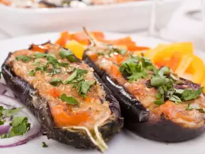 Stuffed Eggplant with Steamed Vegetables