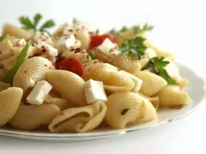 Pasta with Arugula and Mozzarella