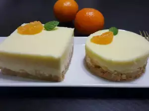 Desserts with Yoghurt and Mandarin Juice