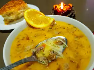 Entensuppe mit leichtem Zitrusgeschmack