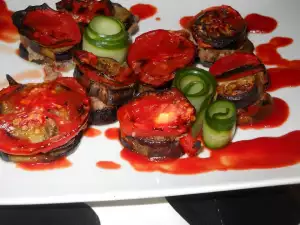 Gebakken aubergine met gehakt en tomaat