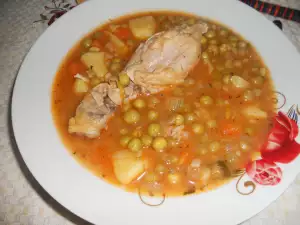 Pollo con guisantes en olla a presión