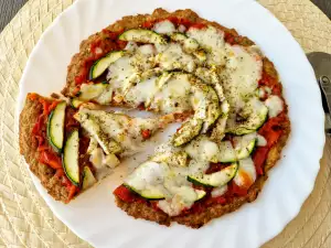 Keto Pizza mit Thunfischboden