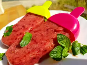 Polos de fruta con menta