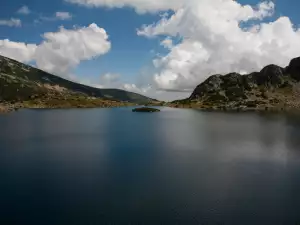 Popovo Lake