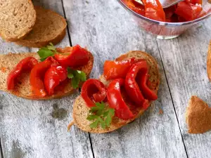 Marinated Peppers in Jars