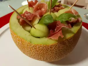 Prosciutto-Melon Bites