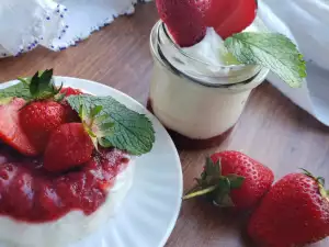 Panna cotta ligera de fresa