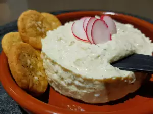 Paté de huevo con queso azul