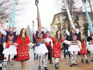 Българските фестивали, които задължително да посетим