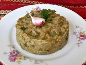 Жареная закуска из перца и баклажана