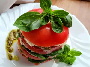 Rosa Tomate mit Mozzarella