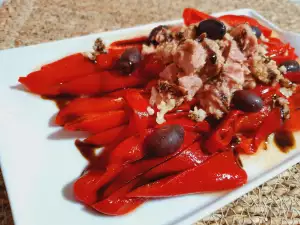 Ensalada de atún con pimientos asados