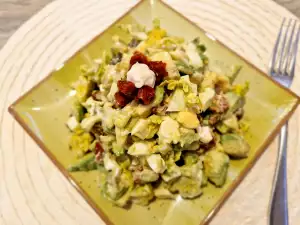 Ensalada especial de huevo con aguacate