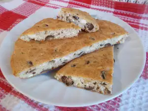 Glutenvrije hartige cake met olijven en roomkaas