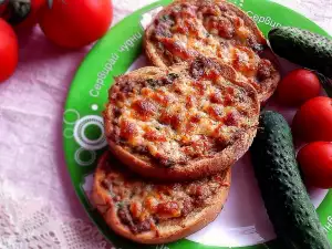 Minced Meat Sandwiches