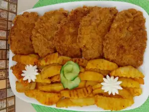 Minced Meat Schnitzels and Village-Style Potatoes