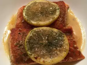 Salmon with Spices and White Wine