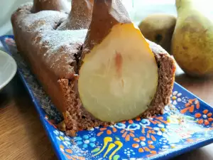 Cake with Whole Pears and Cocoa