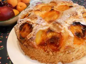 Pie with Apricots and Lemon Puree